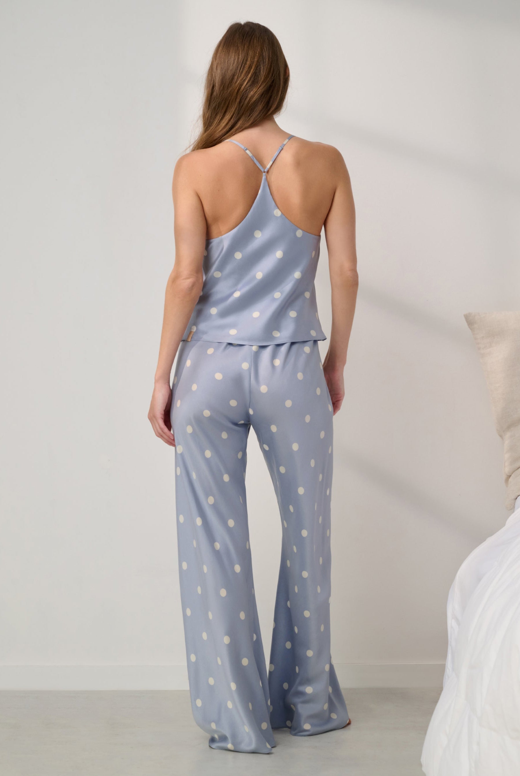 Lunya Pajamas - Washable Silk Bias Cami Pant Set #Riviera Dot/Iced Coffee