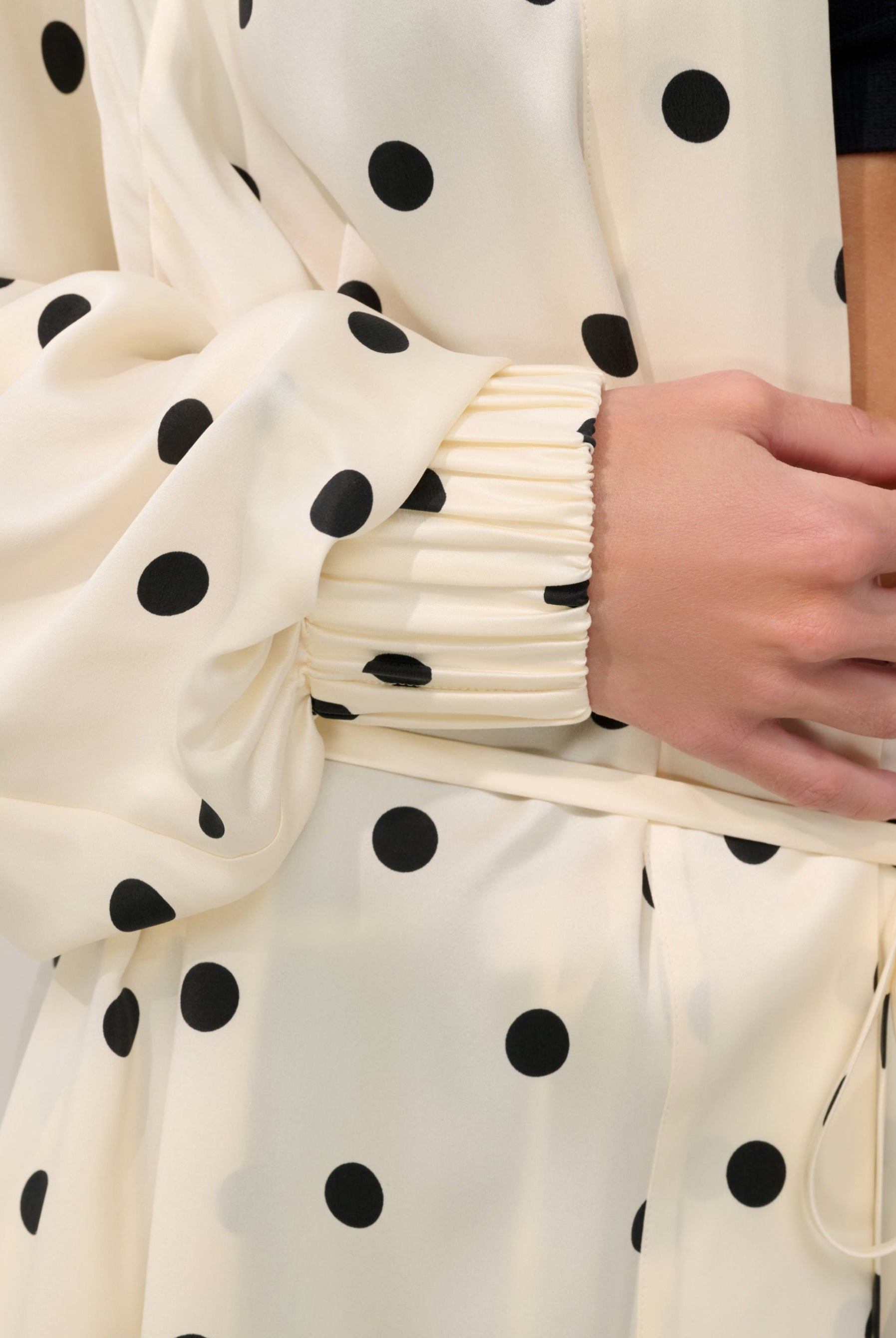 Lunya Pajamas - Washable Silk Robe #Summer Dot