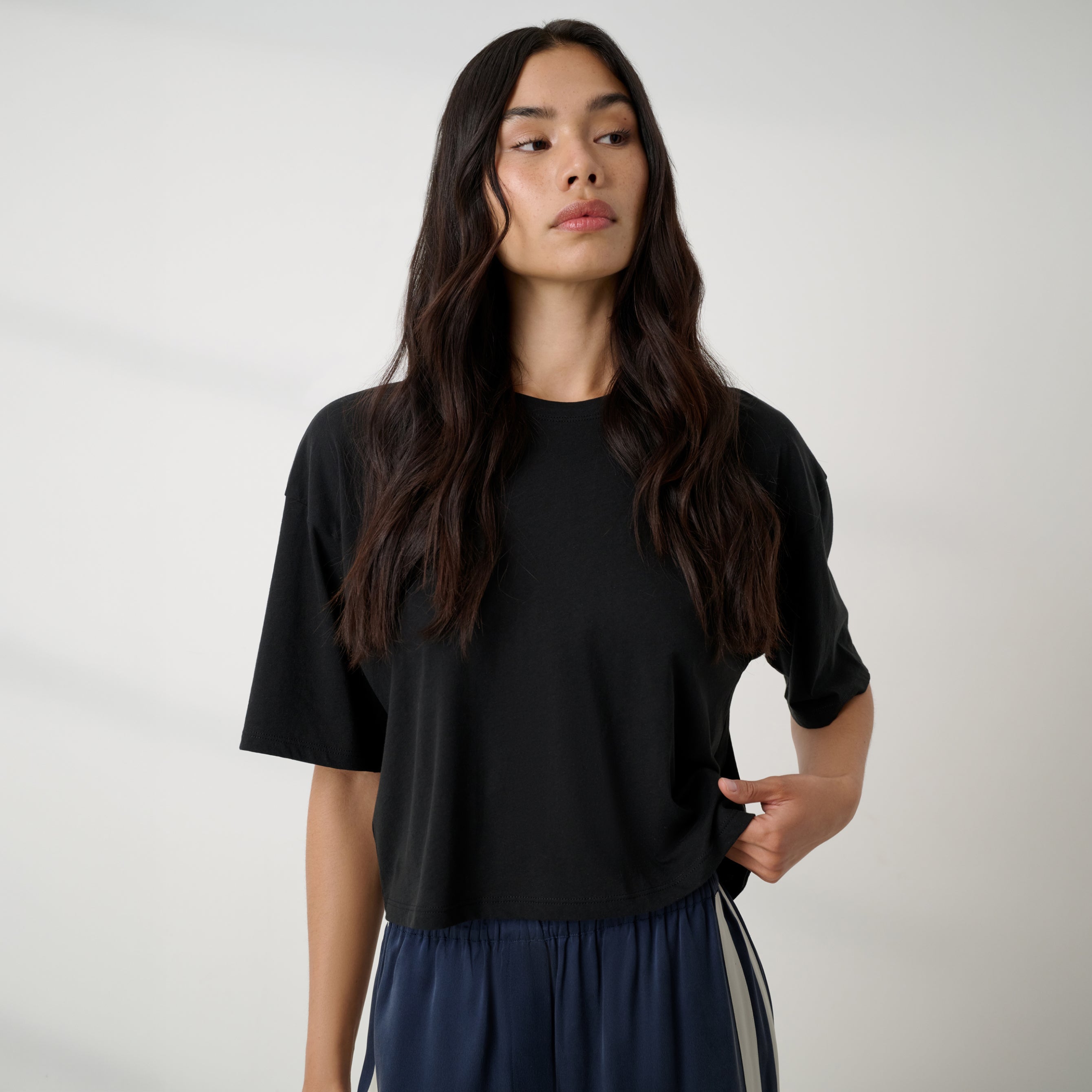 Lunya loungewear - Organic Pima Cropped Easy Tee - #Immersed Black
