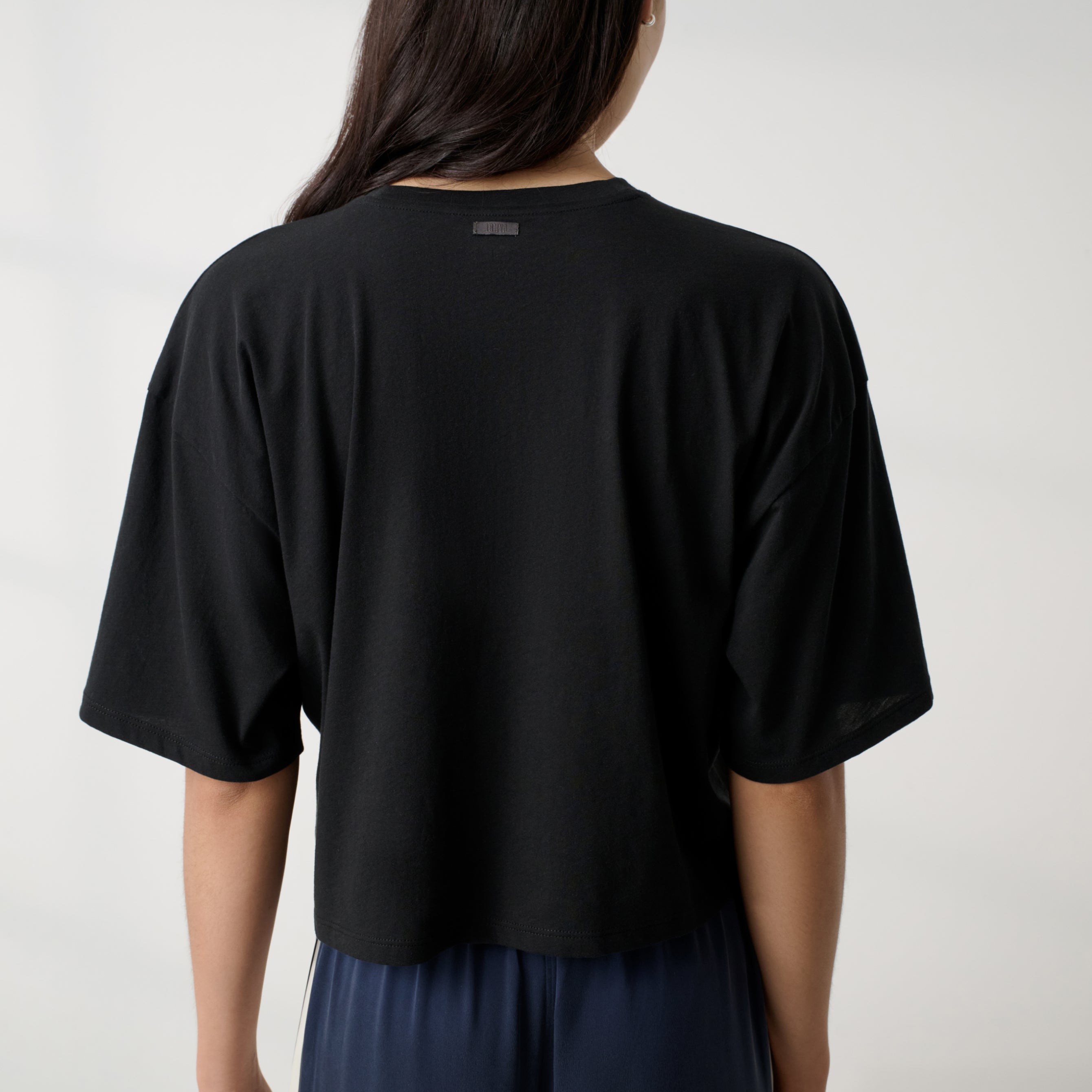 Lunya loungewear - Organic Pima Cropped Easy Tee - #Immersed Black