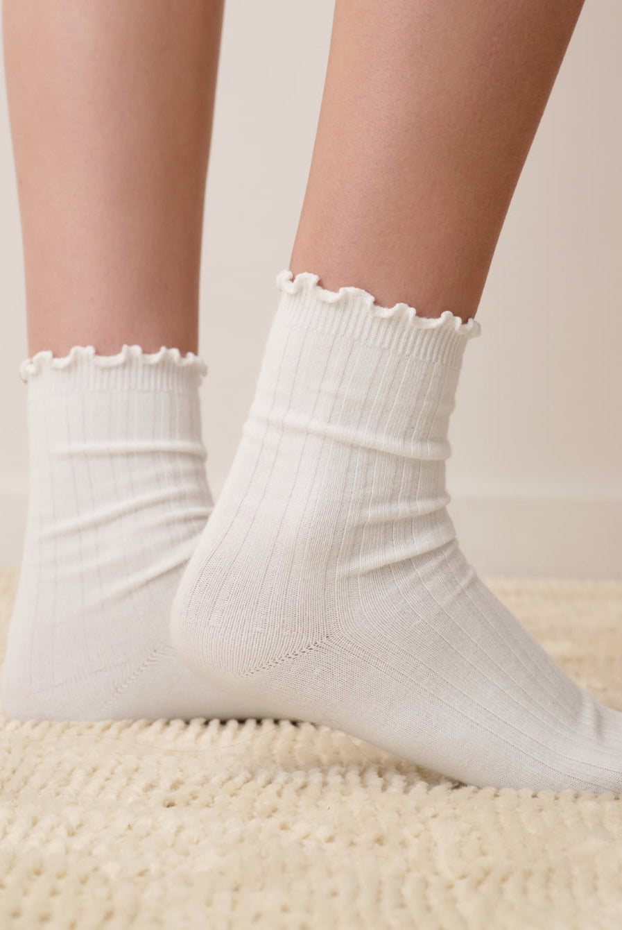Lunya Sock - ORGANIC COTTON RUFFLE SOCK #sincere white