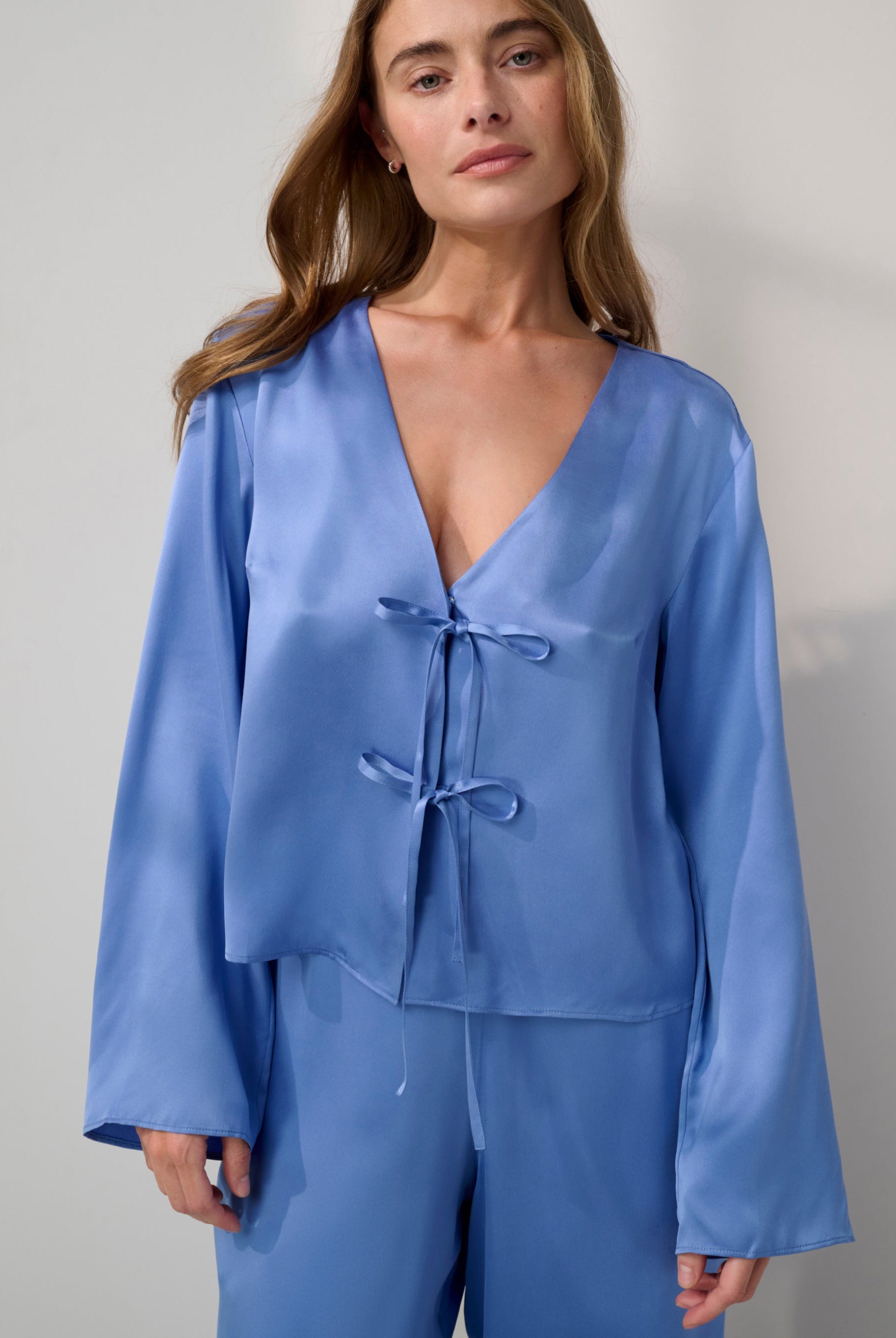 Lunya Pajamas - Washable Silk Tie Front Pant Set #Current Blue