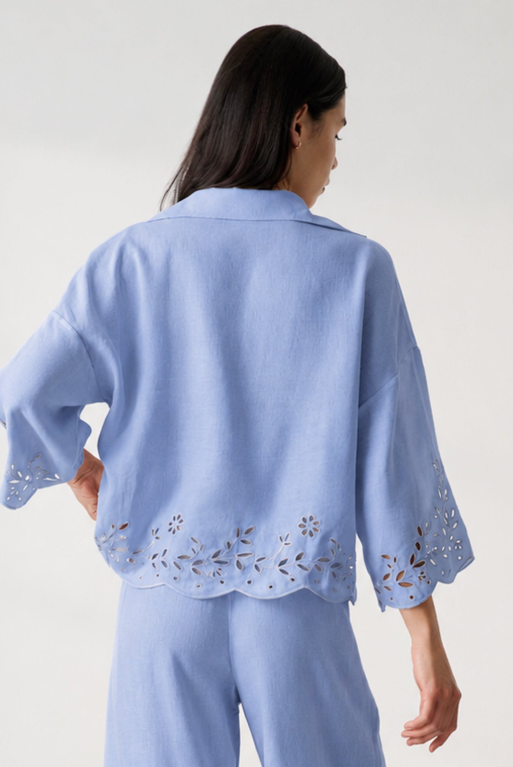 Lunya Pajamas - Linen EMBROIDERED EYELET SHIRT - #Whisper Blue