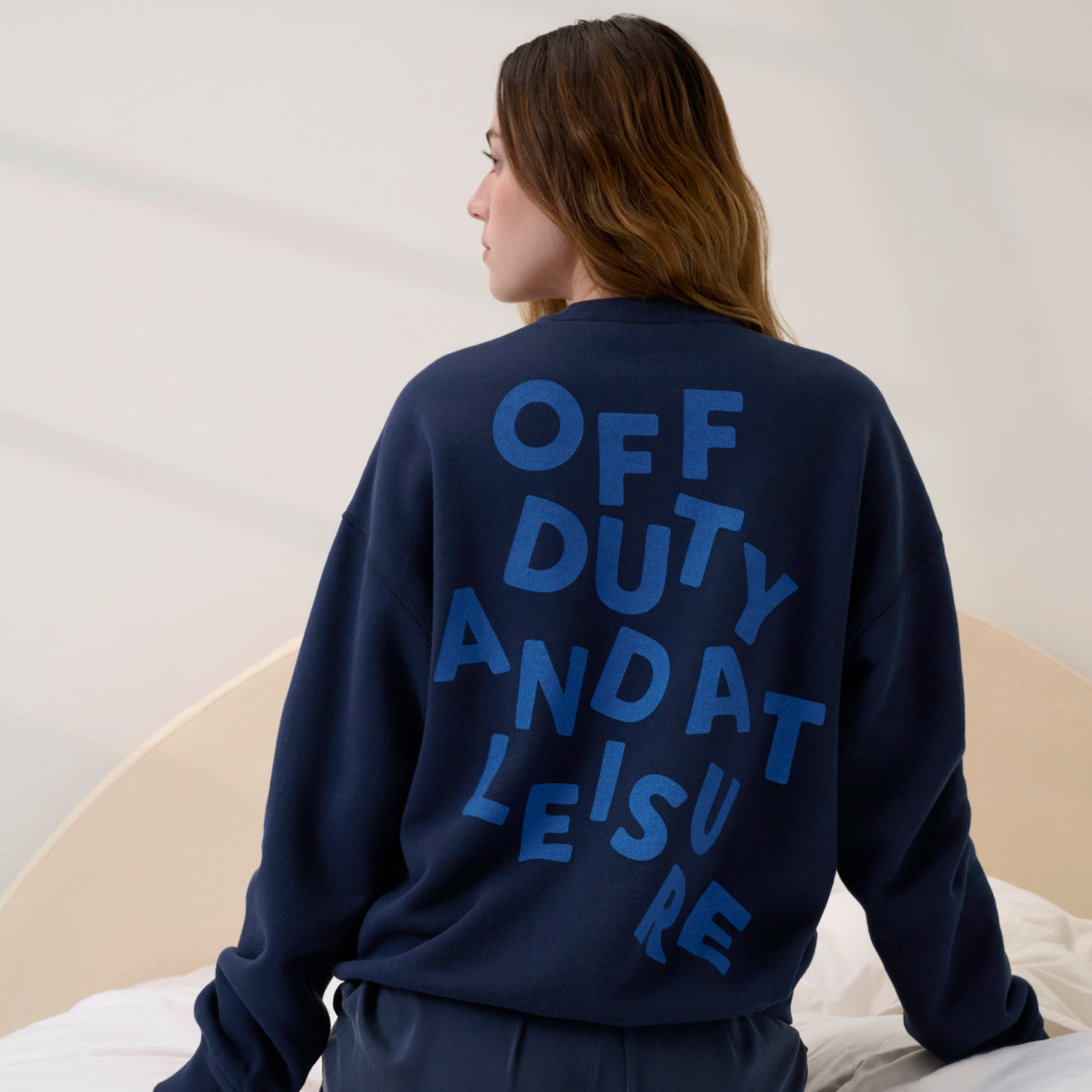 Lunya Loungewear - Silksweats™ Midweight Graphic Sweatshirt Off Duty Leisure #Deep Blue/Azure