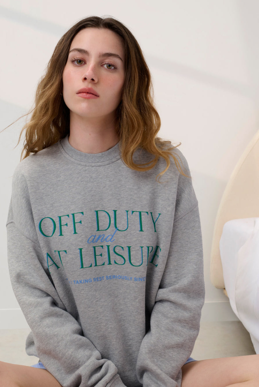 Lunya Loungewear - Silksweats™ Midweight Graphic Sweatshirt Off Duty Leisure #H Grey/Meadow