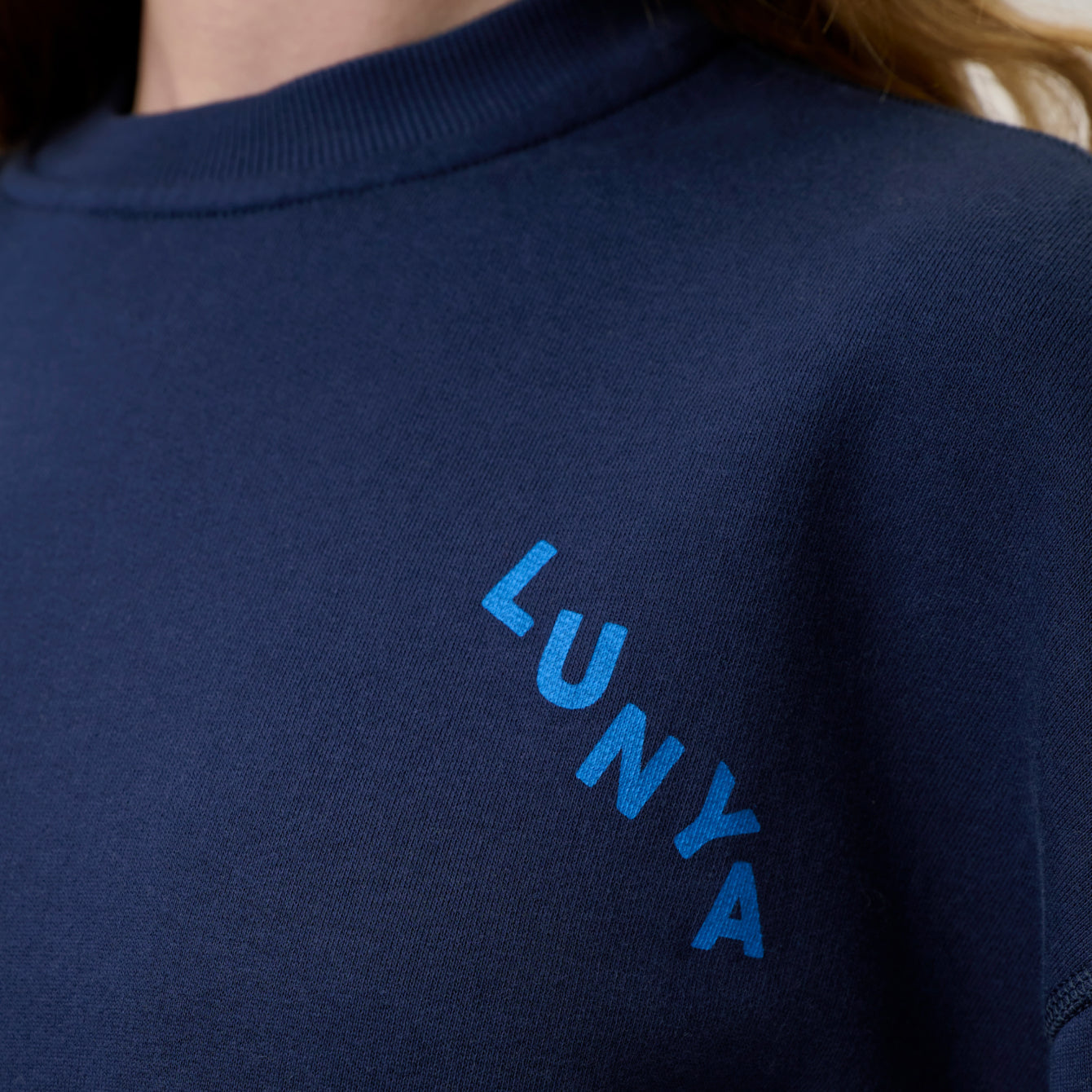 Lunya Loungewear - Silksweats™ Midweight Graphic Sweatshirt Off Duty Leisure #Deep Blue/Azure
