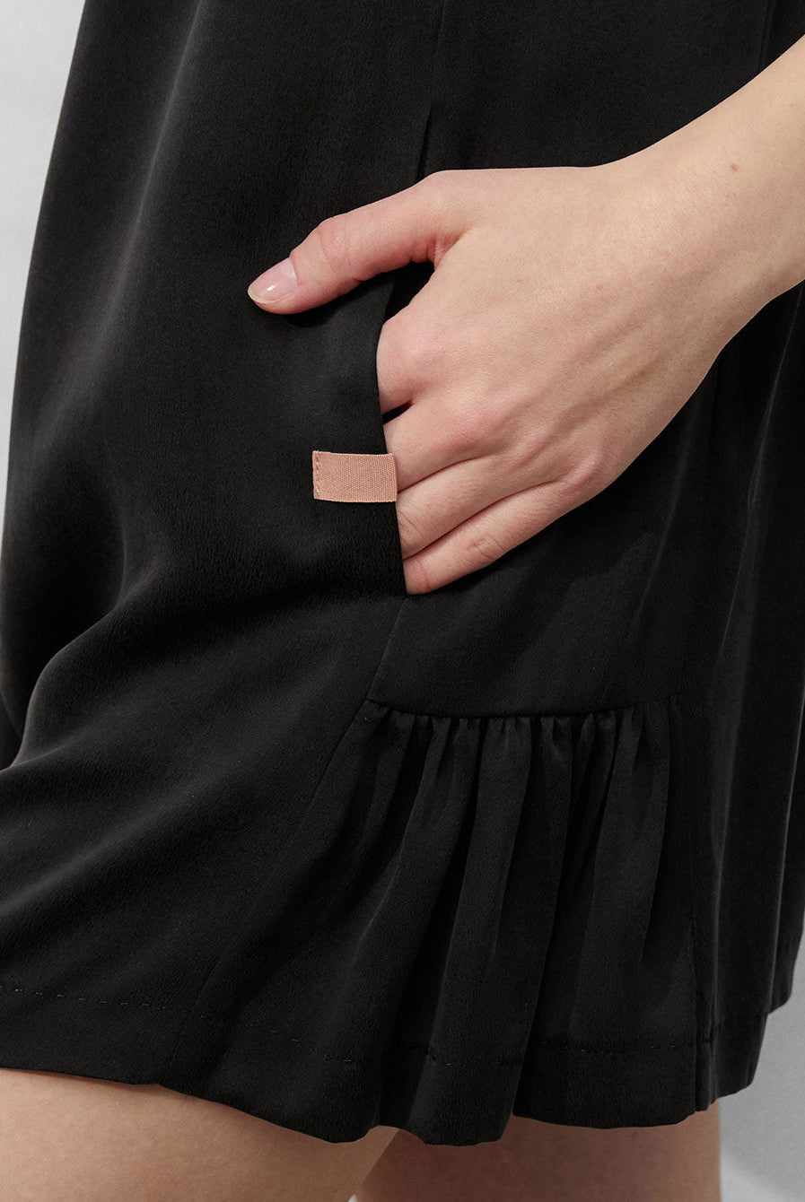 Lunya Sleepwear Washable Silk Romper - #Immersed Black