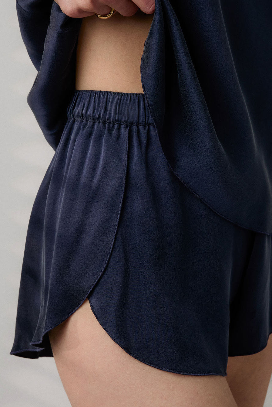 Washable Silk Tulip Back Set - #Deep Blue