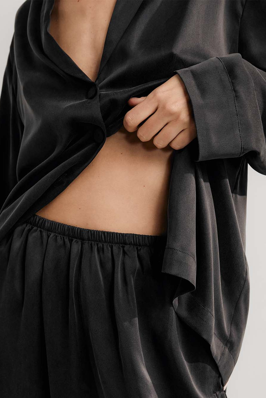 Lunya Pajamas - Washable Silk Long Sleeve Pant Set - #Immersed Black