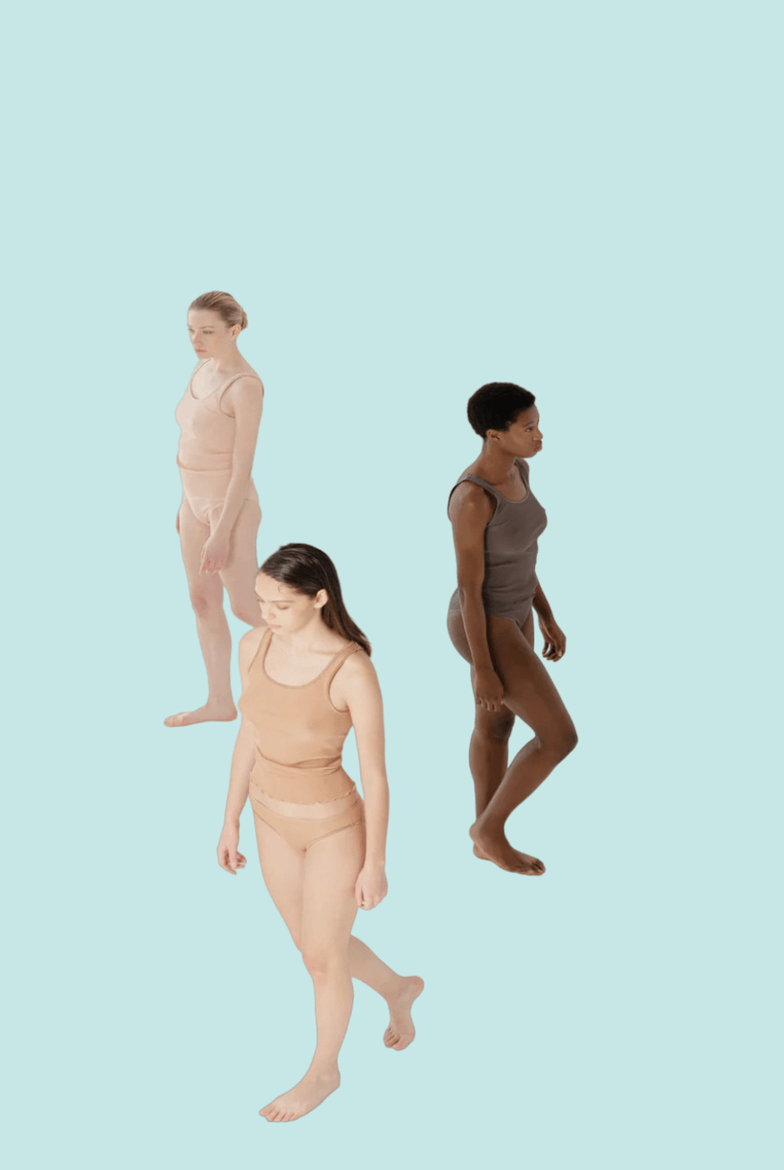 Lettuce Edge Ribbed Wool & Silk V - neck Camisole Top With Lace - Cami - Oscalito