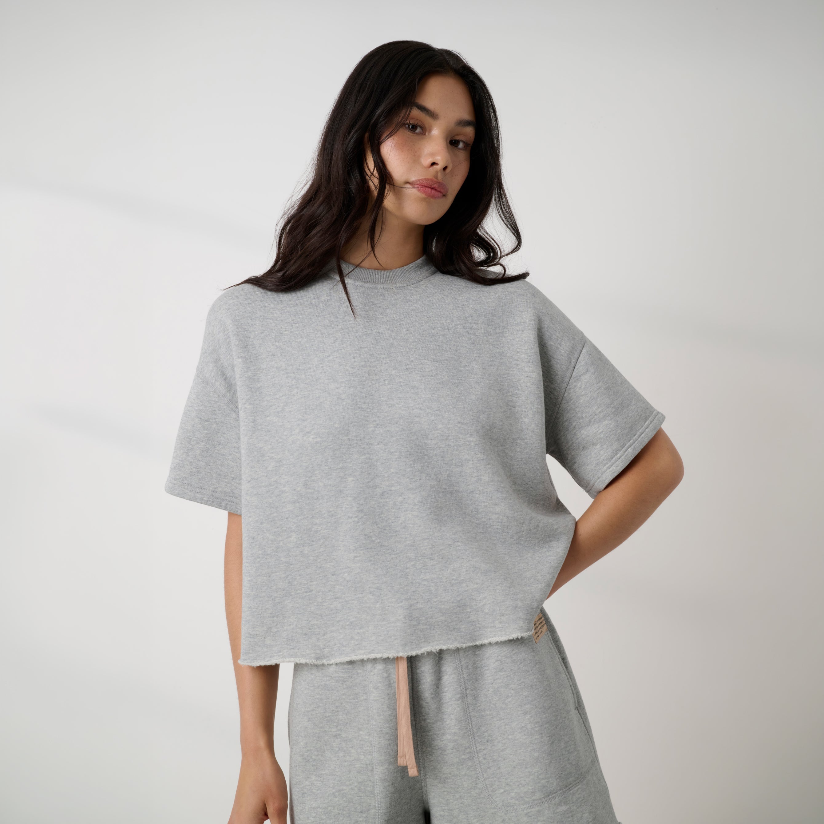 Lunya loungewear - SILKSWEATS™ MIDWEIGHT REVERSIBLE SHORT SLEEVE #NAPPING DOVE HEATHER